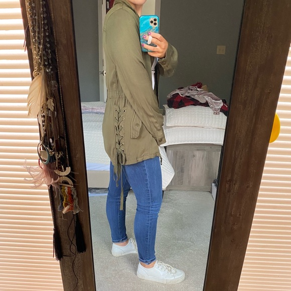 Utility jacket! - Picture 2 of 2